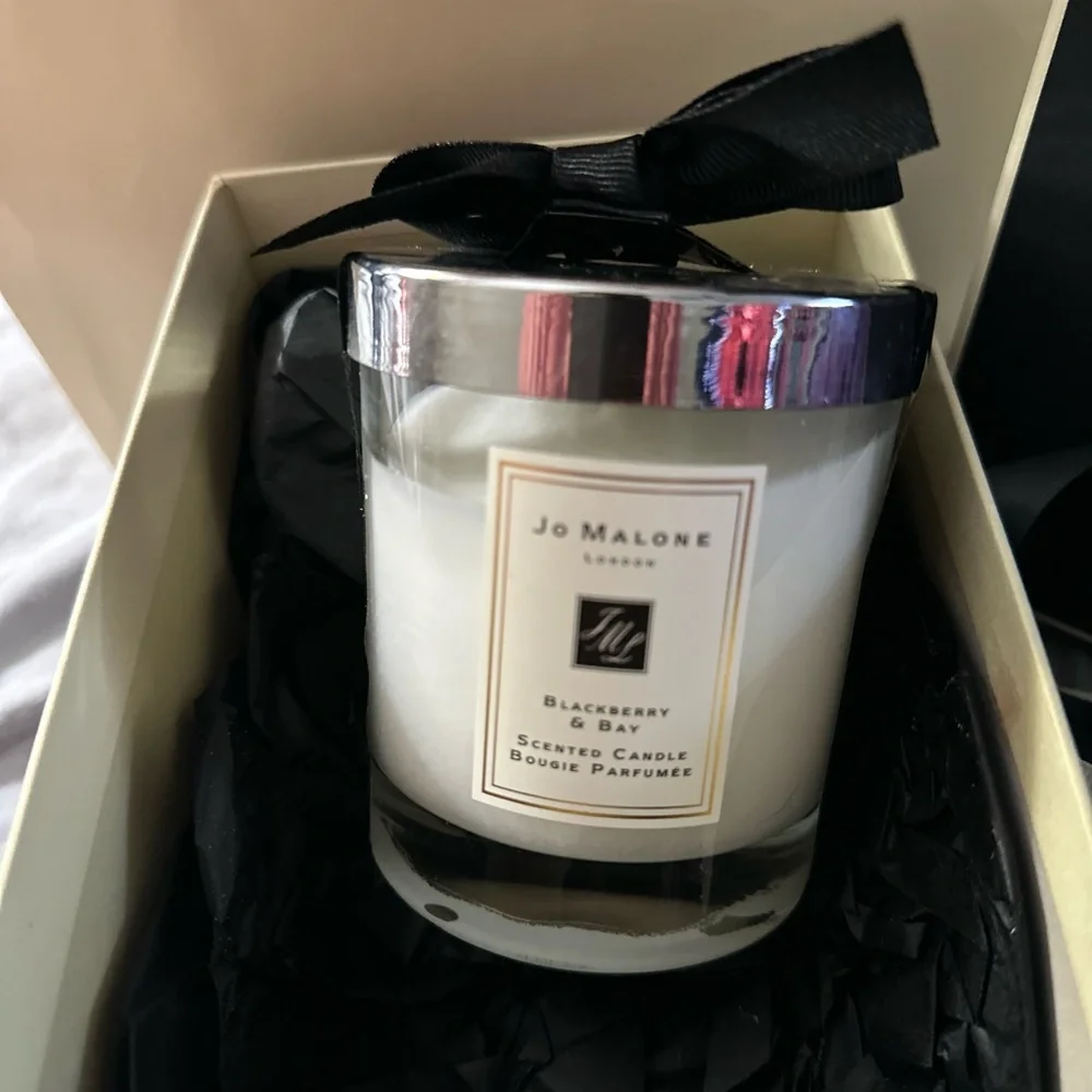 Jo Malone London Scented Candle - Picture 2 of 4